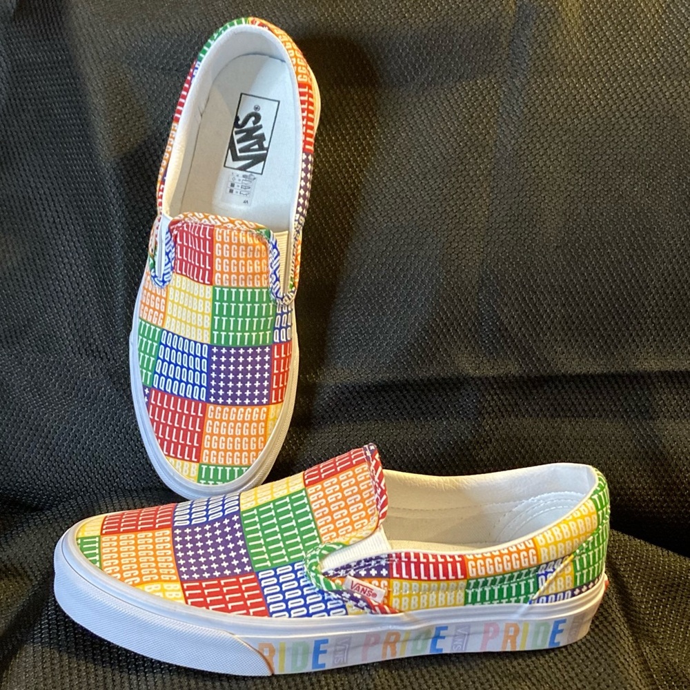Women’s 10.5 Mens 9 Vans Classic Slip On Pride Multi True White Sneakers Unisex
